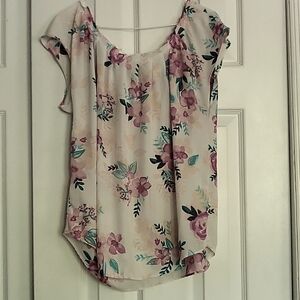 Lauren Conrad, floral top, size medium